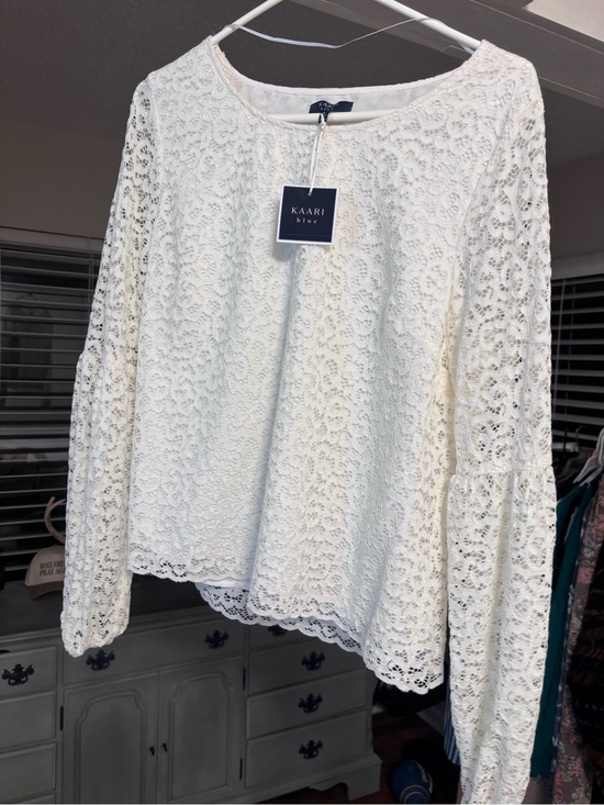 Kaari Blue Tops - Kaari Blue Women's Ivory Lace Tiered Bell-Sleeve Blouse